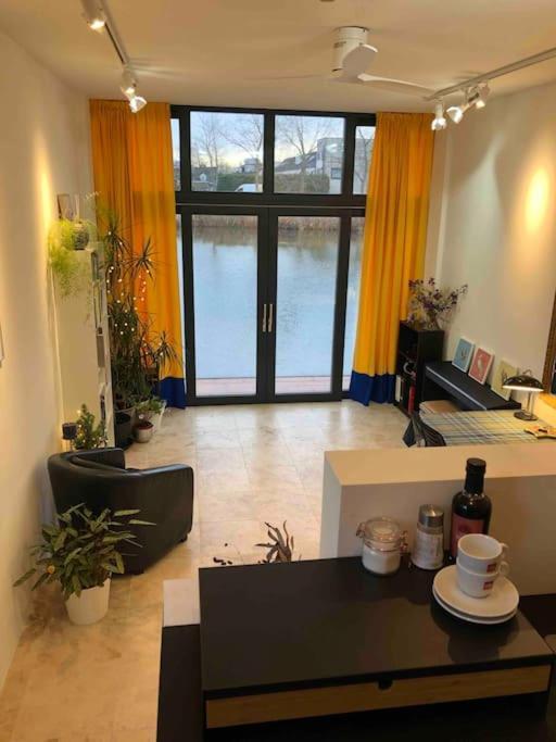 Prachtig Guesthouse Aan Het Water Almere Ngoại thất bức ảnh